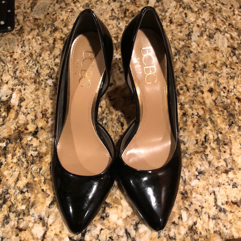 BCBG size 10 black patent heels